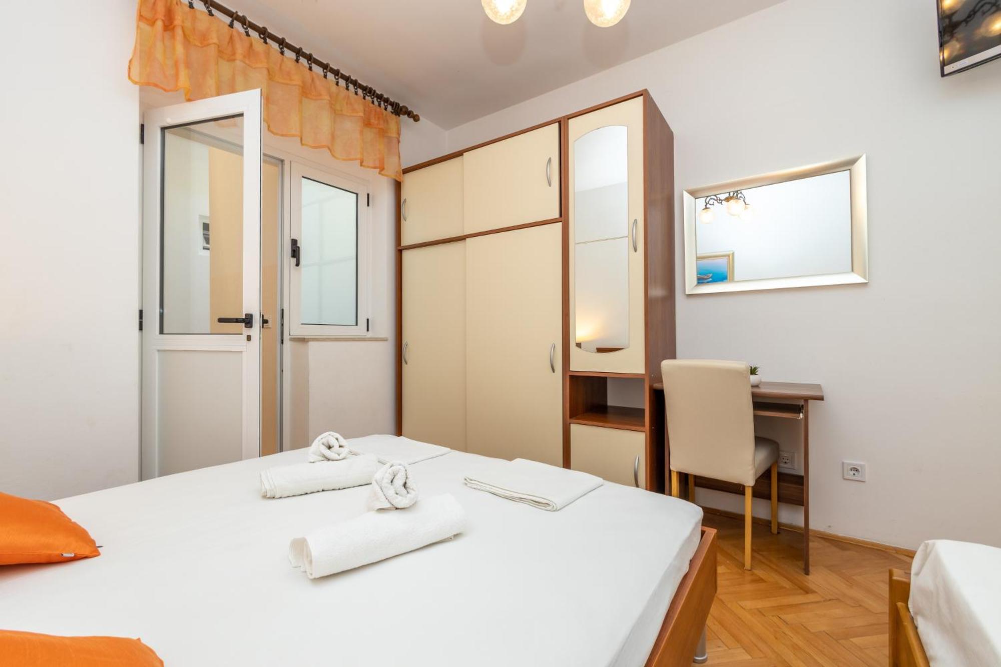 Apartments By The Sea Duce, Omis - 946 Room photo